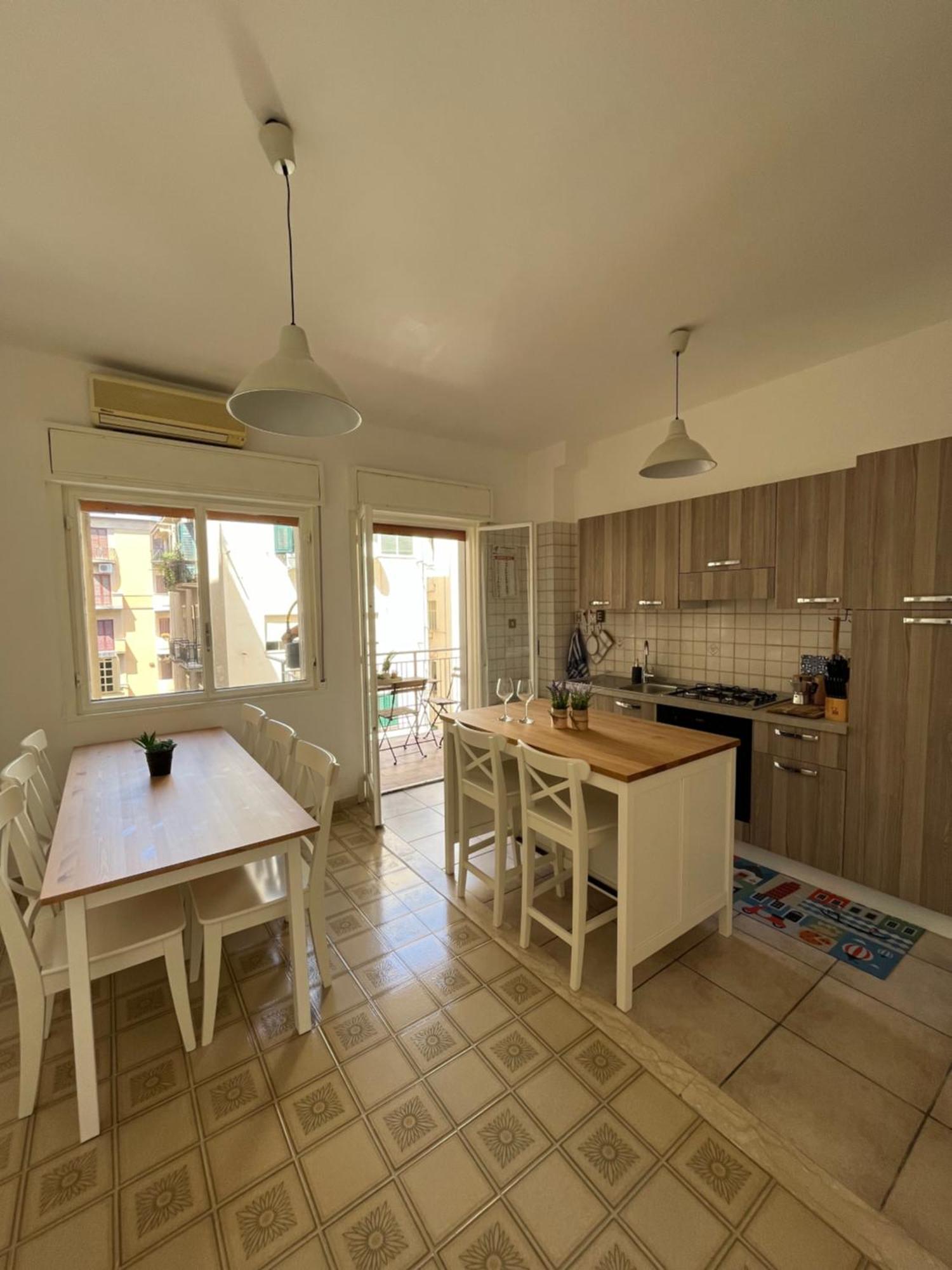 4 Country Side - City Center Palermo Bagian luar foto